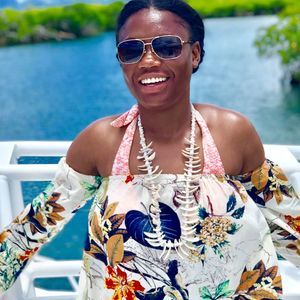 Meet your Posher, Ludie